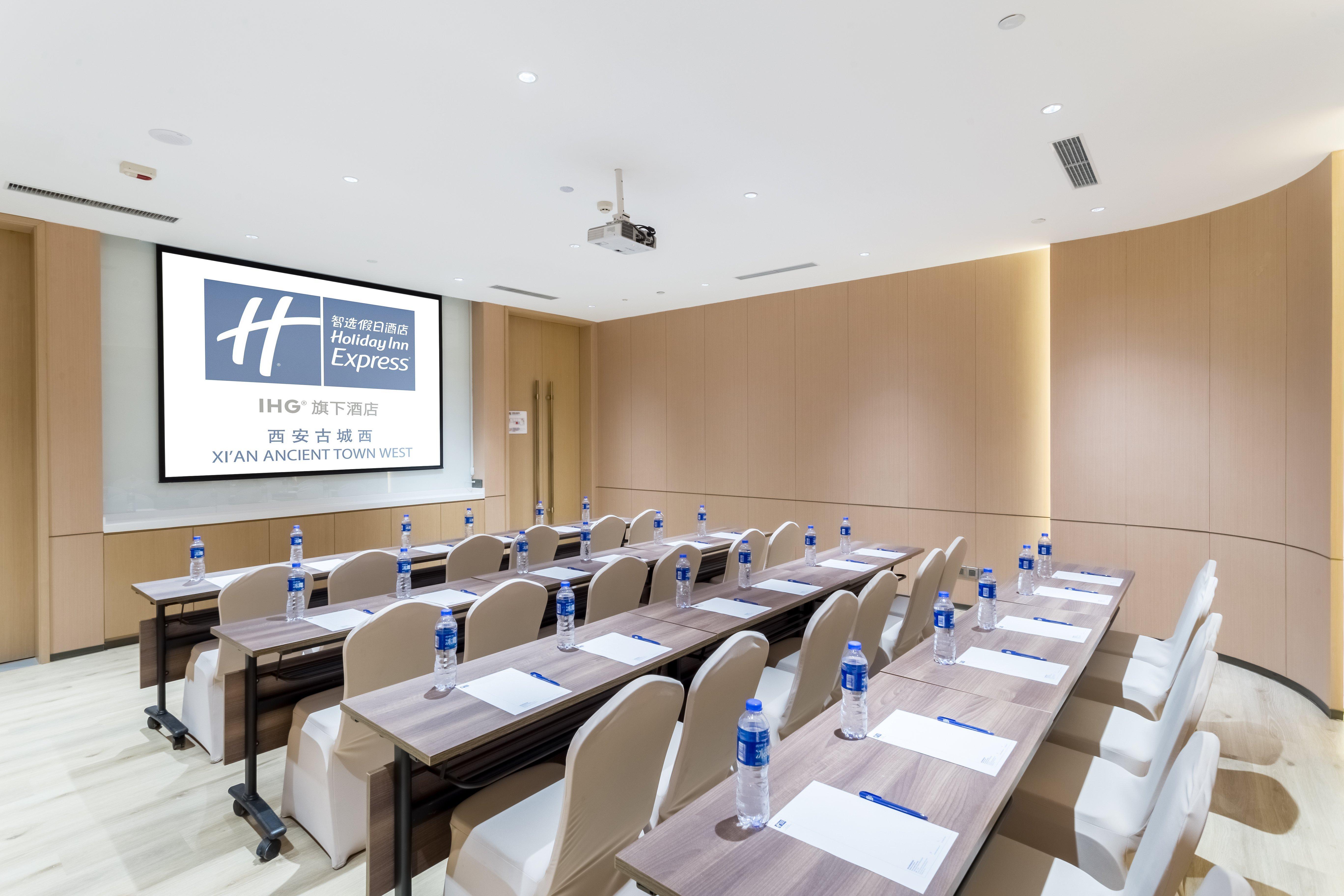 Holiday Inn Express Xi'An Ancient Town West By Ihg Esterno foto
